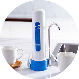 净水机，有的净水机使用的是黑金膜（石墨烯膜），有的是陶瓷膜供用户选择。